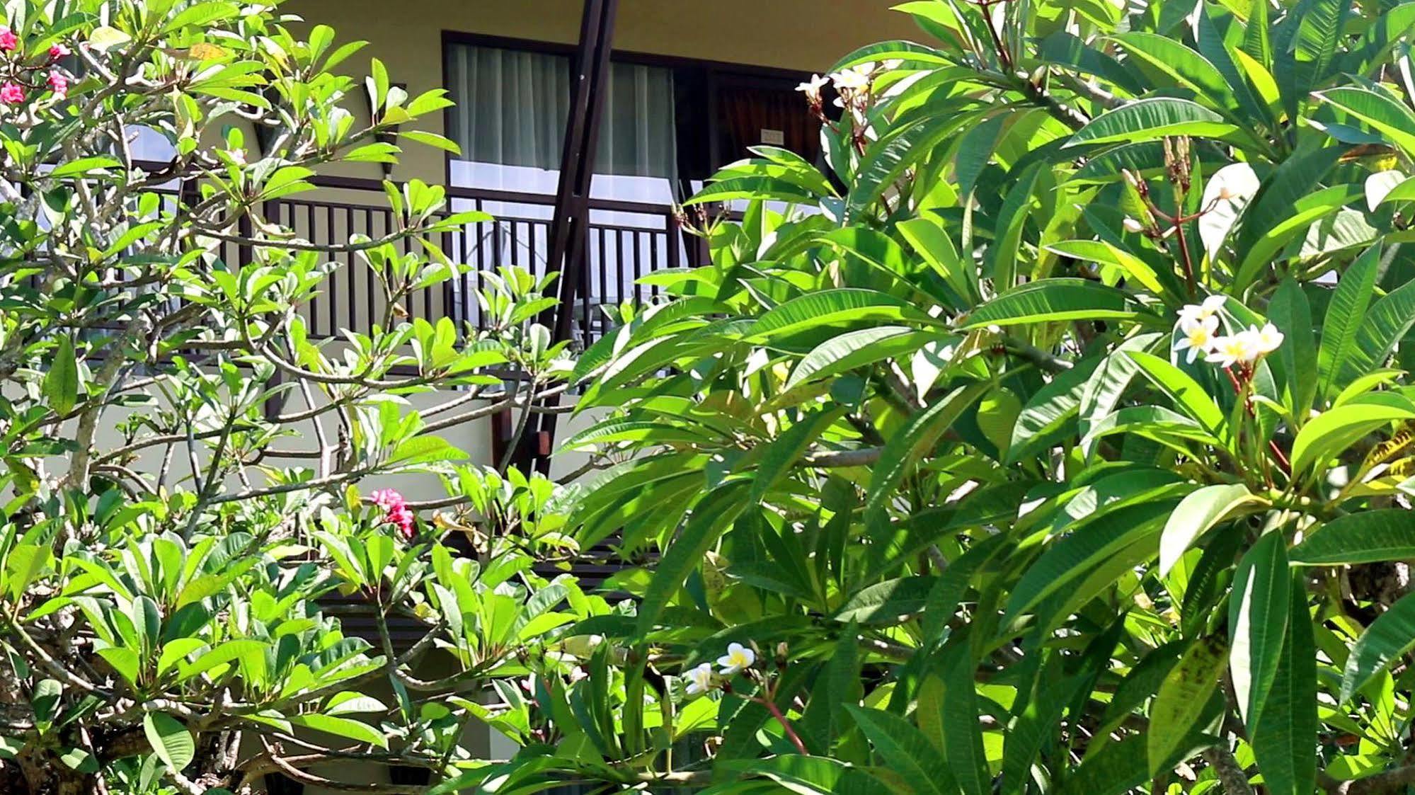 Hotel Bali Le'Mare Jimbaran Exterior foto